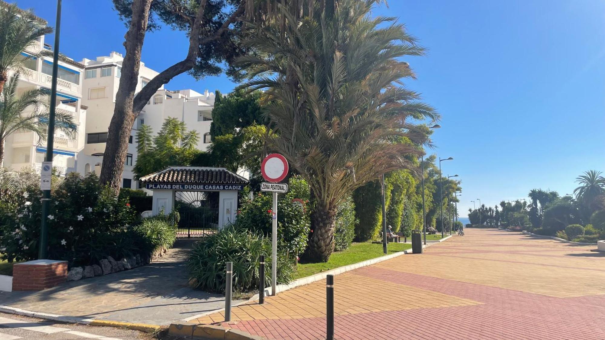 Apartament Playa Del Duque Ocean Club 1 *